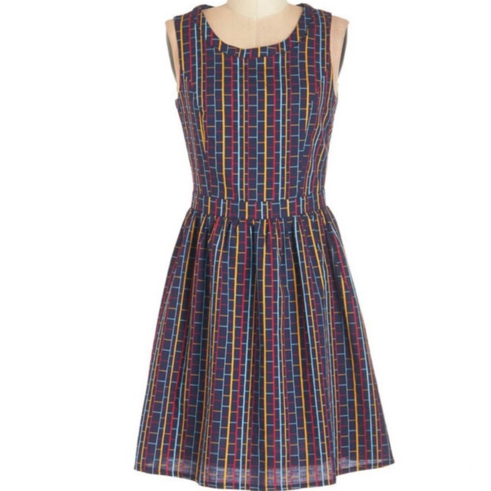 5/$25 DOE & RAE Zeal Your Fate patterned dress